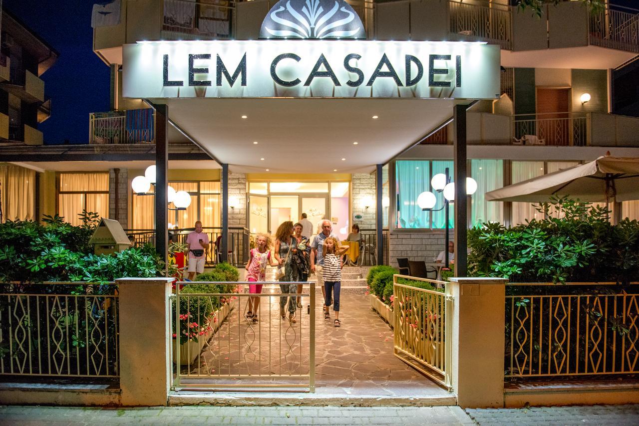 Hotel Lem-Casadei Cervia Kültér fotó