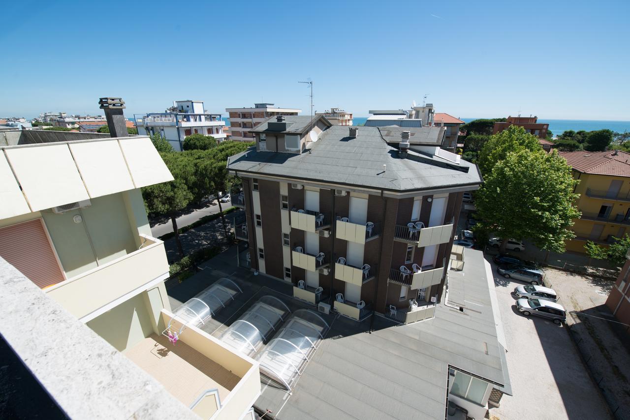 Hotel Lem-Casadei Cervia Kültér fotó